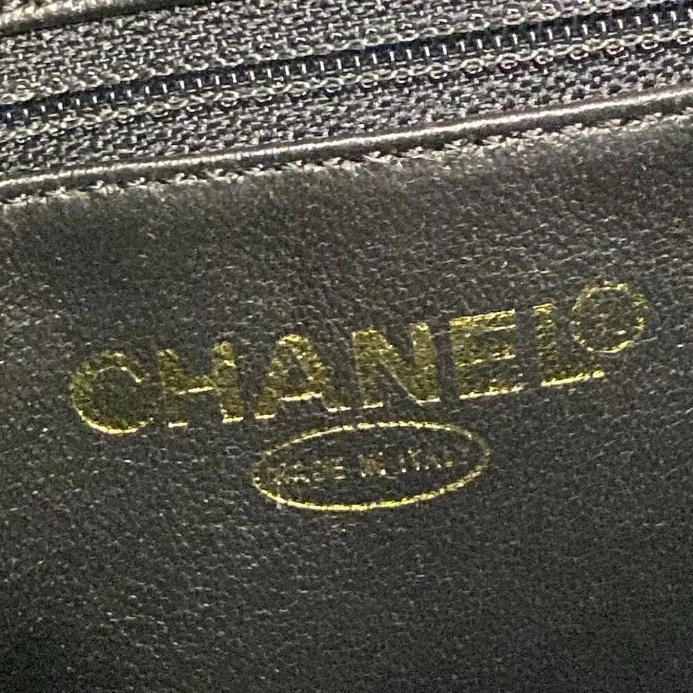 CHANEL caviar medallion